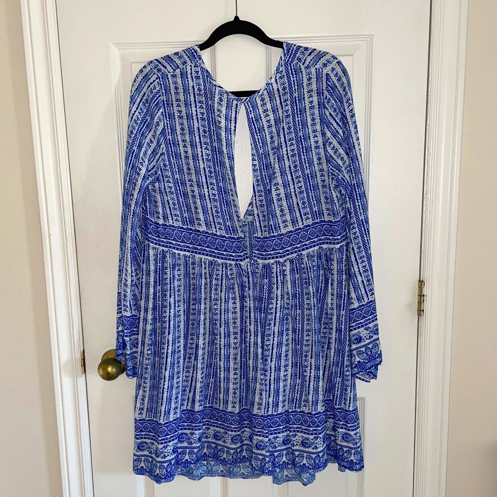 Blue and White Patterned Dress/Bathing Suit Cover Up
